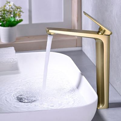 Modern Altın Lavabo Musluğu Sıcak Ve Soğuk Titiz Hissediyorum Güvenli Kurşunsuz