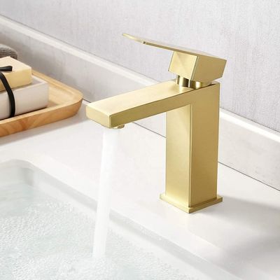 Ofis Binası için 12L / Min Fırçalanmış Altın Banyo Havzası Bataryası