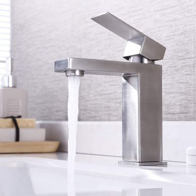Lavabo İçin Çevre Dostu Fırçalanmış Gümüş Sıcak ve Soğuk Su Musluk Mikseri